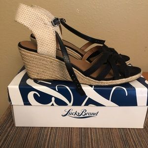 Lucky brand wedges size 10